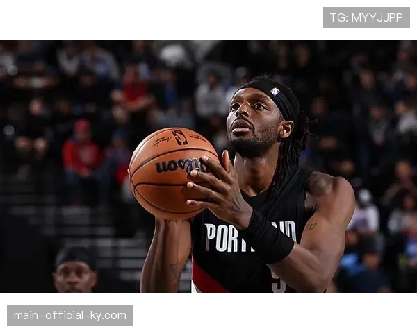 开拓者进攻效率较高 防守端漏洞制约整体战绩提升 开拓者进攻效率较高 防守端漏洞制约整体战绩提升