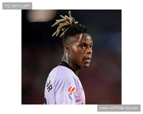 哲凯赖什替补登场完成双响 成为枪手大胜重要保障